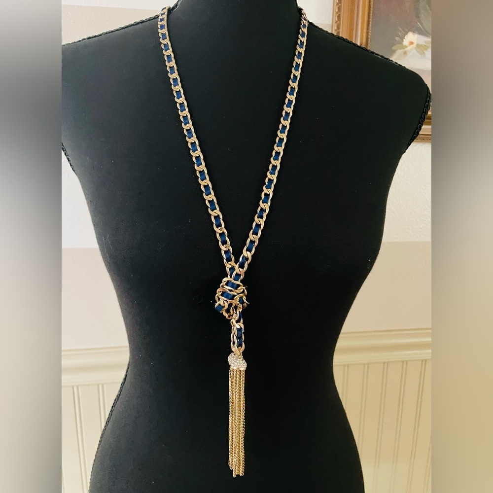 Elegant Gold and Blue Chain Necklace